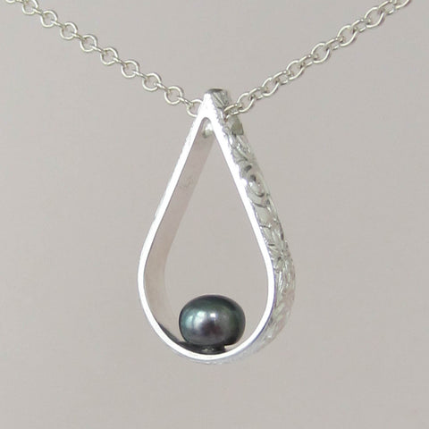 Tear Drop Patterned Pendant with Freshwater Pearl